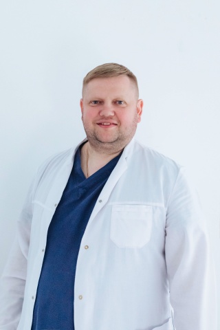 Петров Евгений Иванович